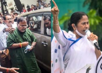 भ्रष्ट पार्थ चटर्जी को ममता बनर्जी ने मंत्री पद हटाया
