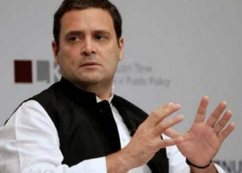 राहुल गांधी ने की घायल युवक की मदद