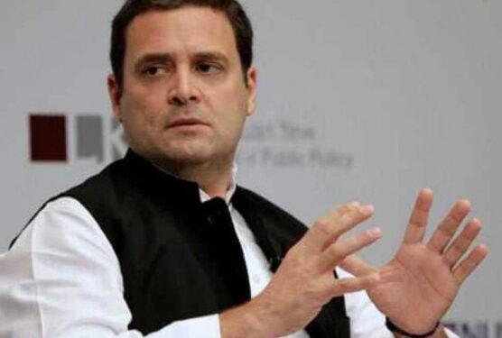 राहुल गांधी ने की घायल युवक की मदद