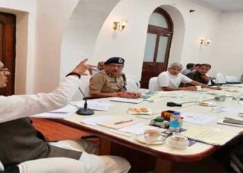 मध्यप्रदेश के सीएम शिवराज एक्शन मोड में, अधिकारियों को दे दी ये चेतावनी