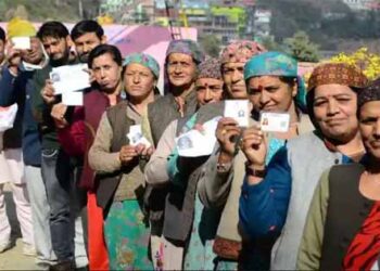 Gujrat Himachal Elections 2022 :  हिमाचल में बजा चुनावी बिगुल लेकिन गुजरात को लेकर सस्पेंस कायम, जानें वजह