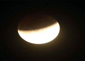 Chandra Grahan 2022 : कल साल का आखिरी चंद्र ग्रहण, इस दौरान भूलकर भी न करें ये गलतियां