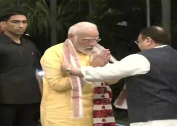 Gujrat Election : कभी भी आ सकती है गुजरात चुनाव के लिए बीजेपी की लिस्ट, पीएम मोदी भी बैठक में पहुंचे