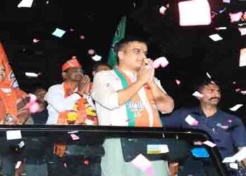 Gujrat Election 2022:जाने कौन है सबसे कम उम्र में विधायक बने हर्ष सांघवी ,15 की उम्र में शुरू की थी राजनीति, हीरा कोरबारी हैं हर्ष