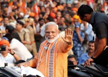 Gujrat Election 2022: रिपोर्टर का खोया मोबाइल “ मोदी मॉडल ” से वापस मिला