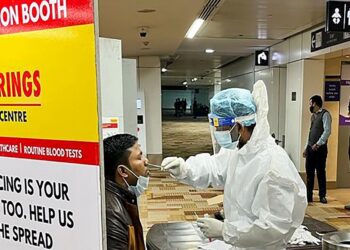 दिल्ली के आईजीआई एयरपोर्ट पर चौकसी बढ़ी, 13 विदेशी यात्री पाए गए कोरोना पॉजिटिव