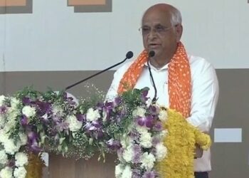 भूपेंद्र के हाथ दोबारा गुजरात की कमान, नरेंद्र के सामने बने कप्तान