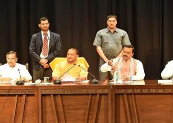 विदेश के बाद अब भारत के अलग-अलग शहरों में रोड शो की करें तैयारी: यूपी के मुख्यमंत्री का निर्देश