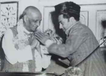 सोशल मीडिया पर बदली ‘महाराज’ की DP, लगाई सरदार वल्लभ भाई पटेल के साथ जीवाजी राव सिंधिया की तस्वीर