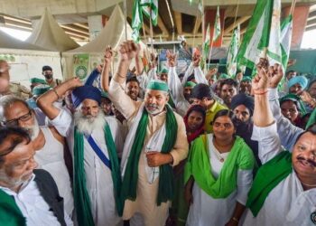 फिर गरमा सकता है किसानों का मुद्दा, किसान संगठन मार्च में संसद के बाहर करेंगे किसान-महापंचायत