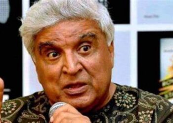 लाहौर में बैठकर पाकिस्तान को आईना दिखाने पर जावेद अख्तर के मुरीद हुए लोग, जमकर हो रही वाहवाही