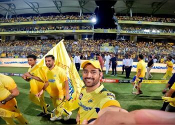 क्या महेंद्र सिंह धोनी लेने वाले है सन्यास? कोलकाता के खिलाफ मैच के बाद मिले संकेत