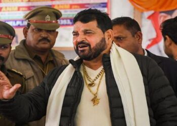 अब कानून बदलवाने के लिए सरकार के खिलाफ मोर्चा खोलेंगे बृजभूषण शरण सिंह