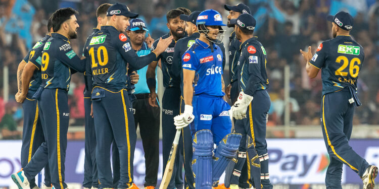 मुंबई का फाइनल खेलने का सपना टूटा, गुजरात ने क्वालिफाईर में 62 रनों से दी करारी शिकस्त