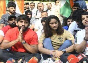 क्या अधूरी रहेगी महिला पहलवानों की लड़ाई ? ये रहा पर्दे के पीछे का खेल!