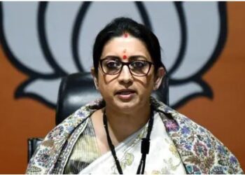 क्या अकेले मोदी से भिड़ना कांग्रेस के लिए टेड़ी खीर है ?