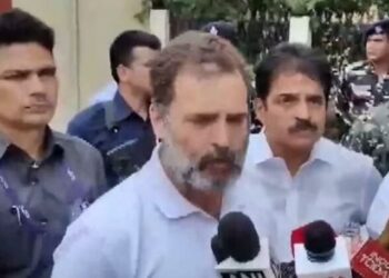 मणिपुर की राजनीति में भारी उथल पुथल: सीएम बीरेन कभी भी दे सकते हैं इस्तीफा,राहुल गांधी ने भी की राज्यपाल से मुलाकात