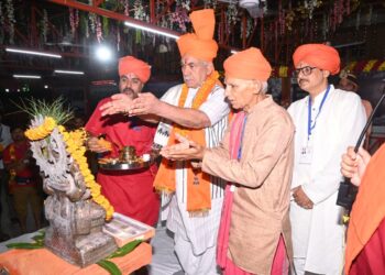 कल से शुरू हो रही अमरनाथ यात्रा , पहला जत्ता हुआ रवाना, LG मनोज सिन्हा ने दिखाई हरी झंडी