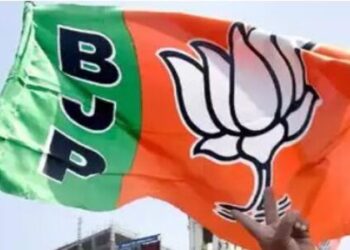 ये क्या हुआ ? यहां निर्दलीय विधायकों को तौलने लगी भाजपा