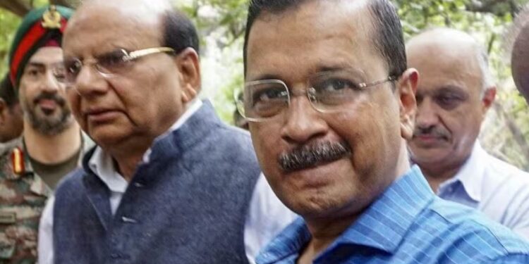 दिल्ली में बाढ़ के बहाने बढ़ी सियासत: कई नेता हुए सामने सामने सीएम खट्टर ने कही बड़ी बात