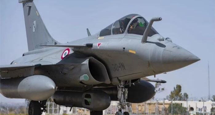 निरंतर ताकतवर हो रही भारतीय नौसेना,​चीन की बढ़ेगी टेंशन