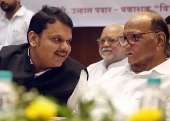 Controversy Autumn Political Crisis