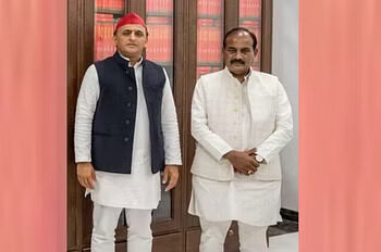 यूपी में काबा: सपा में भारी उथल पुथल,एक एक नेता को समेटने में लगे अखिलेश,फिर भी कई नेता जल्द होंगे भाजपा में शामिल ?