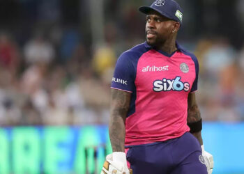 कैरिबियाई खिलाडी को गन पॉइंट पर लूटा…