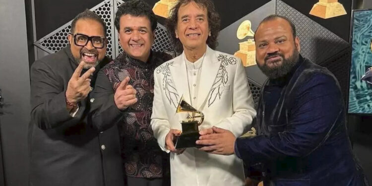 66वें ग्रैमी अवार्ड्स: भारत ने गाड़ा झंडा.. शंकर महादेवन और जाकिर हुसैन ने जीता ग्रैमी, ‘दिस मोमेंट’ बना बेस्ट ग्लोबल म्यूजिक एल्बम