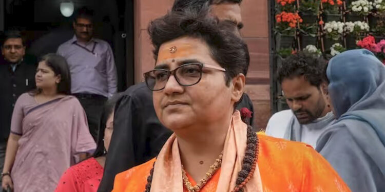 लोकसभा चुनाव-2023: भोपाल से टिकट कटने के जवाब में प्रज्ञा ठाकुर ने क्या कहा?