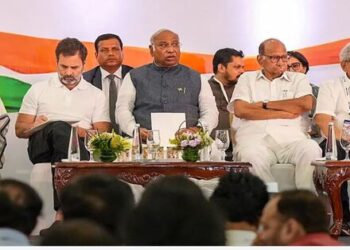 Lok Sabha elections final phase India alliance meeting TMC Mamata Banerjee Akhilesh Yadav Samajwadi Party