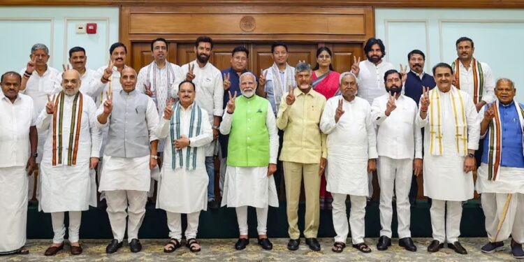 प्रधानमंत्री मोदी आज नई गठबंधन सरकार बनाने का दावा पेश करेंगे,