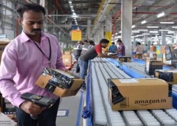 Amazon warehouse worker Tughlaqi order strange case This oath was administered in Amazon Manesar unit