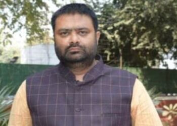 Senior journalist Deepak Chaurasia will be seen in Bigg Boss OTT 3 Actor Anil Kapoor will be the host
