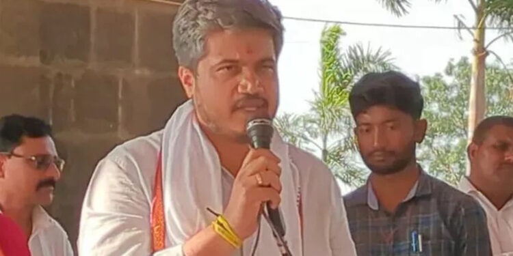 महाराष्ट्र: क्या अजित पवार खेमे के विधायक पाला बदल लेंगे, शरद पवार के पोते रोहित पवार ने क्या दावा किया?
