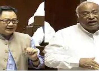 Mallikarjun Kharge Old Parliament House Father of the Nation Mahatma Gandhi Constitution maker Baba Saheb Ambedkar Statue