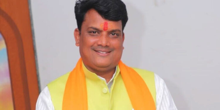 Madhya Pradesh: वीडियो जारी होने के बाद नागर सिंह चौहान के भविष्य को लेकर अटकलें तेज
