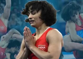 Female wrestler Vinesh Phogat took retirement from wrestling and apologized to her mother
