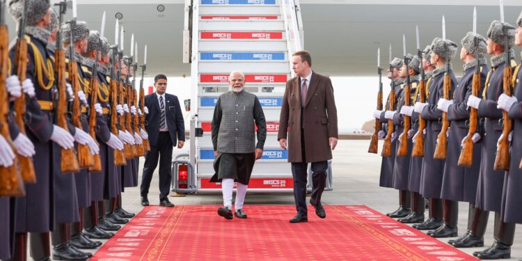 तेजी से विकसित होती अर्थव्यवस्था का समूह है BRICS, समिट में आज होगा पीएम मोदी का