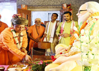 UP Gorakhnath Temple Vijayadashami festival rituals Chief Minister Gorakshpeethadhishwar Yogi Adityanath