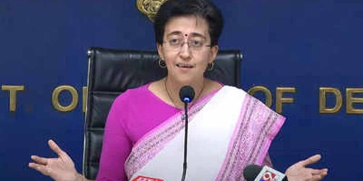 आतिशी सरकार का बड़ा फैसला…दीपावली पर रोशन होंगे 1731 कच्ची कालोनियों के घर.. हटाई एनओसी की शर्त