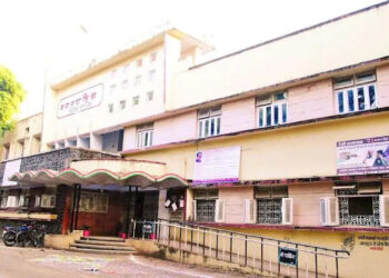 रतलाम नगर निगम के इस आदेश पर गरमाई सियासत…जानें किसने दी सुप्रीम कोर्ट जाने की चेतावनी