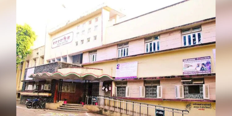 रतलाम नगर निगम के इस आदेश पर गरमाई सियासत…जानें किसने दी सुप्रीम कोर्ट जाने की चेतावनी