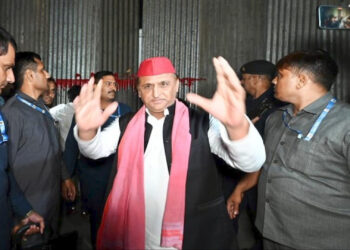 सपा प्रमुख अखिलेश यादव को JPNIC सेंटर जाने रोका…क्या है आखिर इसकी वजह…!