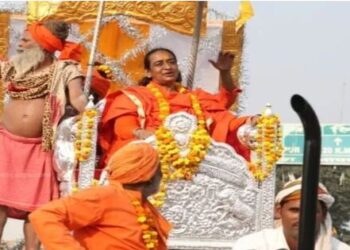 Prayagraj Mahakubham 2025 Shri Panch Dashnam Juna Akhara Pandit Dhirendra Krishna Shastri Bageshwar Baba