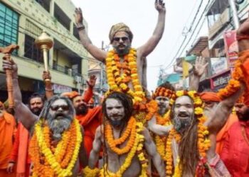 Mahakumbh 2025 Panchkosi Parikrama Juna Akhara Patron Akhil Bharatiya Akhara Parishad President Mahant Ravindra Puri Maharaj