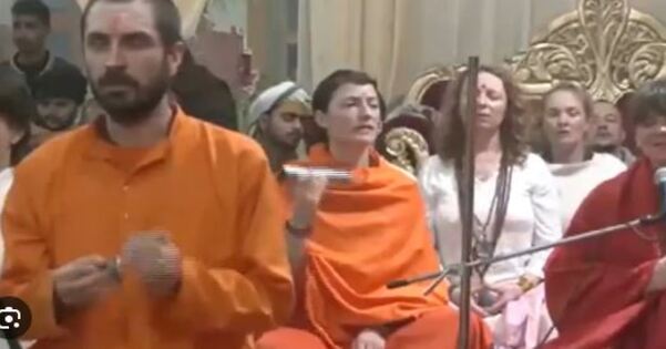 Russ Ukrainian War Maha Kumbh Sadhvi Anand Mata Russ Giriji Maharaj of Ukraine