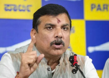 AAP MP Sanjay Singh ने शीश महल विवाद पर केजरीवाल के खिलाफ भाजपा के आरोपों को चुनौती दी