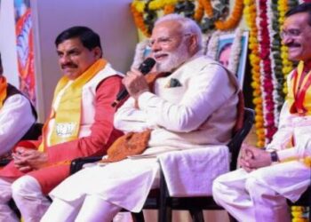 Before discussion with investors PM Modi gave this Gurumantra to BJP MP and MLA