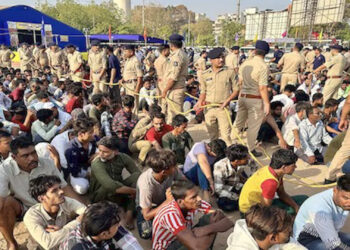 पहलगाम हमला: अब गुजरात के इस शहर में भी पुलिस ने अवैध बांग्लादेशियों के खिलाफ अभियान शुरू किया